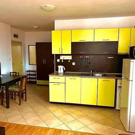 Grand Kamelia Holiday Complex Pantai Sunny Bagian luar foto
