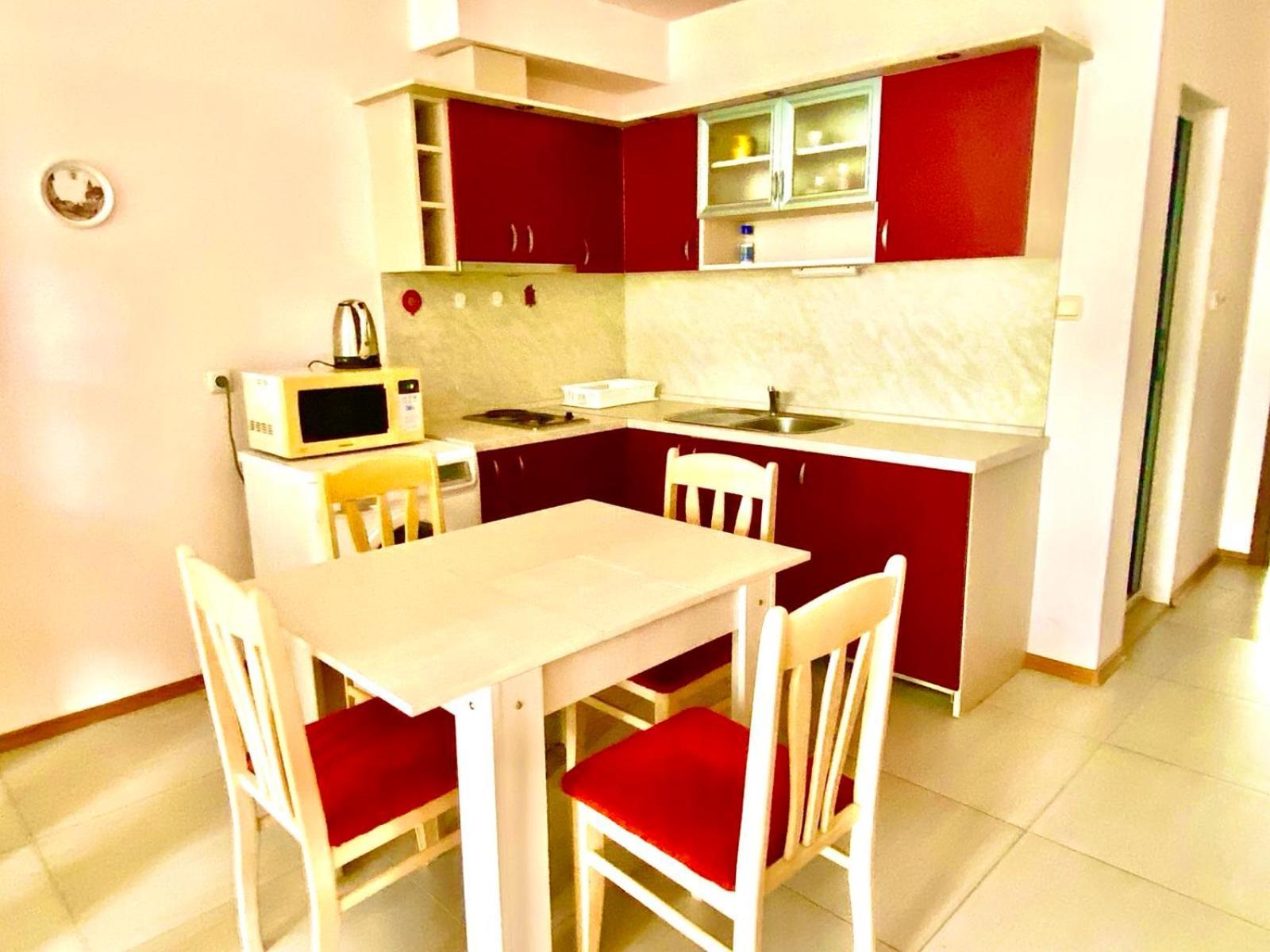 Grand Kamelia Holiday Complex Pantai Sunny Bagian luar foto