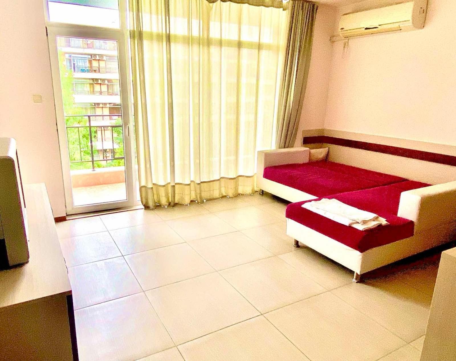 Grand Kamelia Holiday Complex Pantai Sunny Bagian luar foto